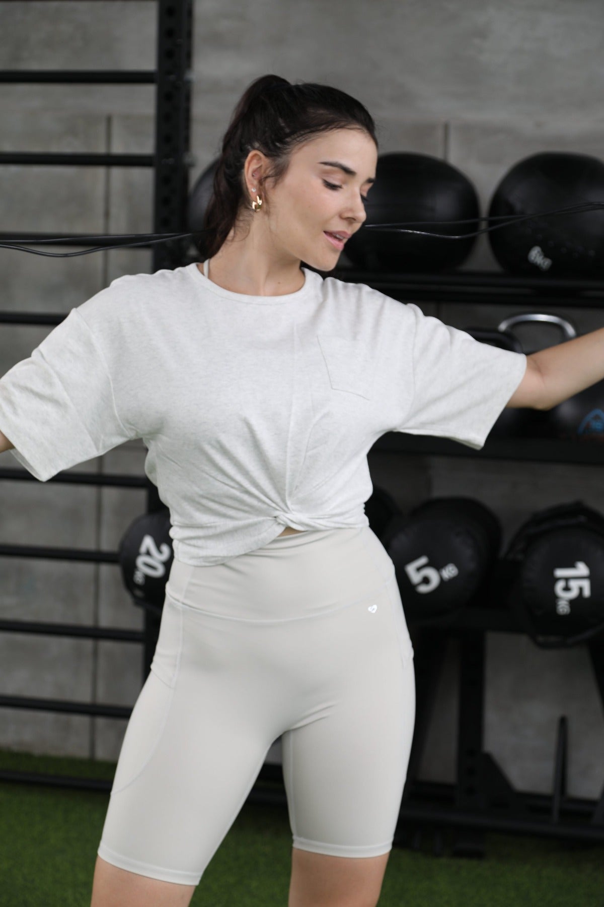 Women's Crop Knot Tee Cloudy Grey