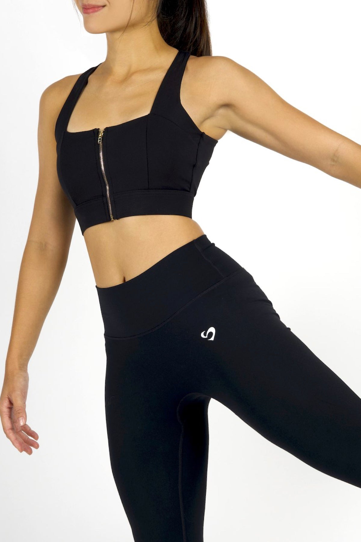 LUXE Gold Zip Sports Bra - Stylish & Supportive - SandActive
